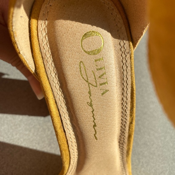 6” strap heels gently used ✨ - Picture 2 of 3